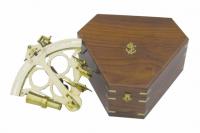 Holzbox fuer Sextant 8202S, 29,5x26x13cm