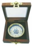 Kompass mit Schiffs-Windrose, Messing, Dm: 5,5cm, in Holzbox mit