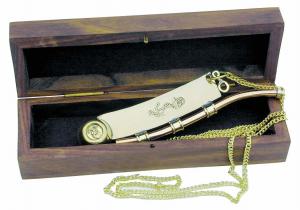 Bootsmannspfeife mit Kette & Ankergravur, Messing/Kupfer, L: 12,